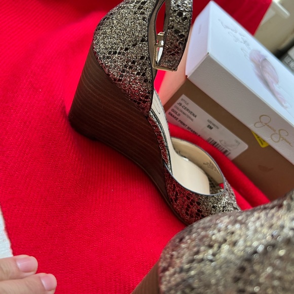 JS-cervena - Picture 5 of 6